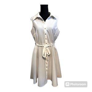 Summery Sharagano Size 12 Long A-Line White Dress Shortsleeve